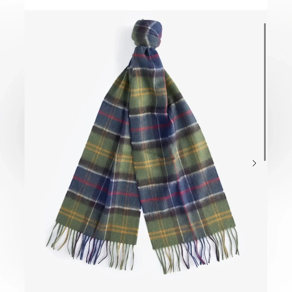 Barbour Classic Merino Cashmere Tartan Scarf - Picture 2 of 7